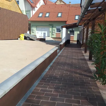 Hacienda アパートホテル