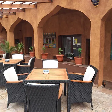 アパートホテル Hacienda エゲル